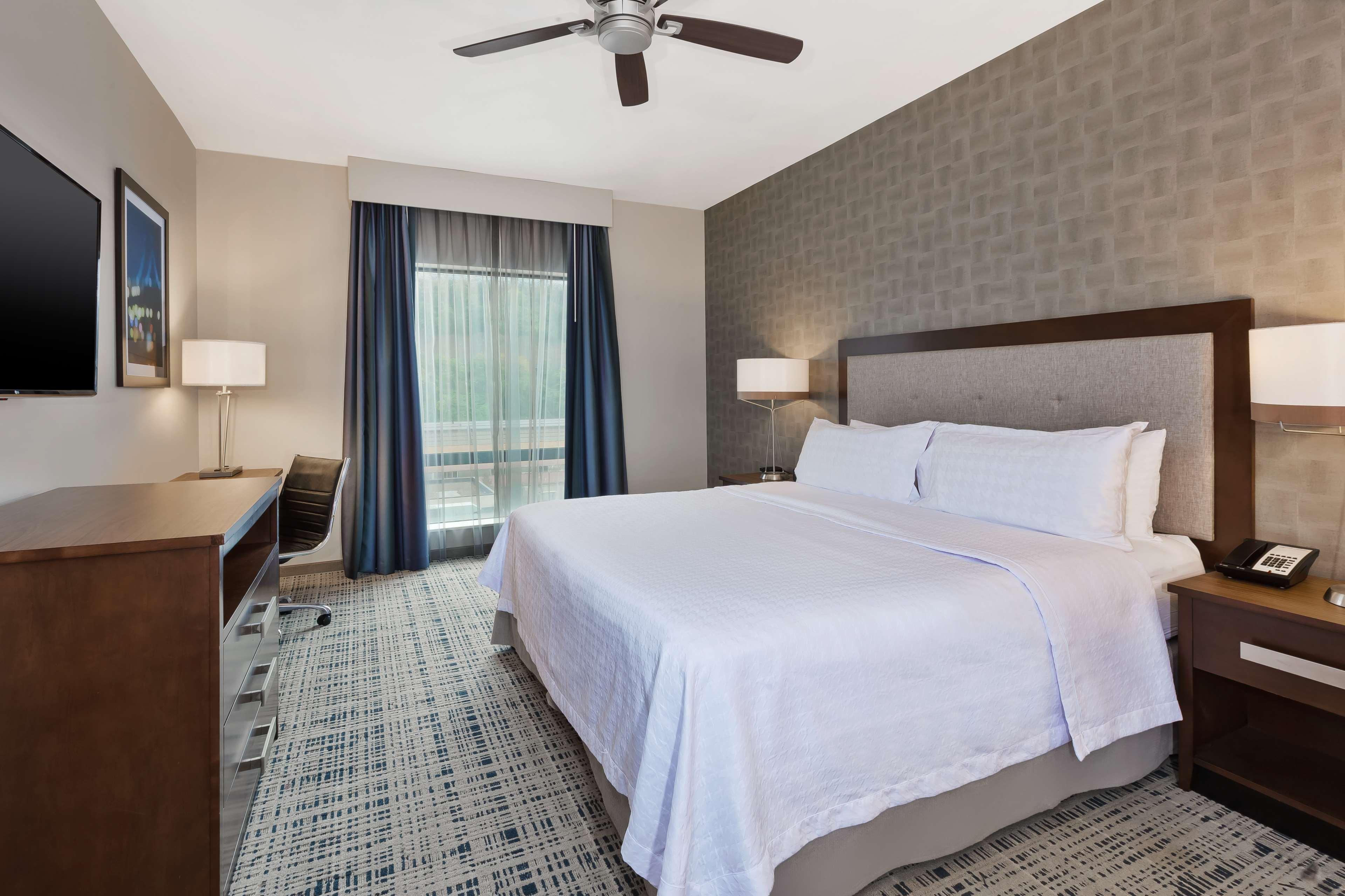 Homewood Suites By Hilton Pittsburgh Downtown Exterior photo