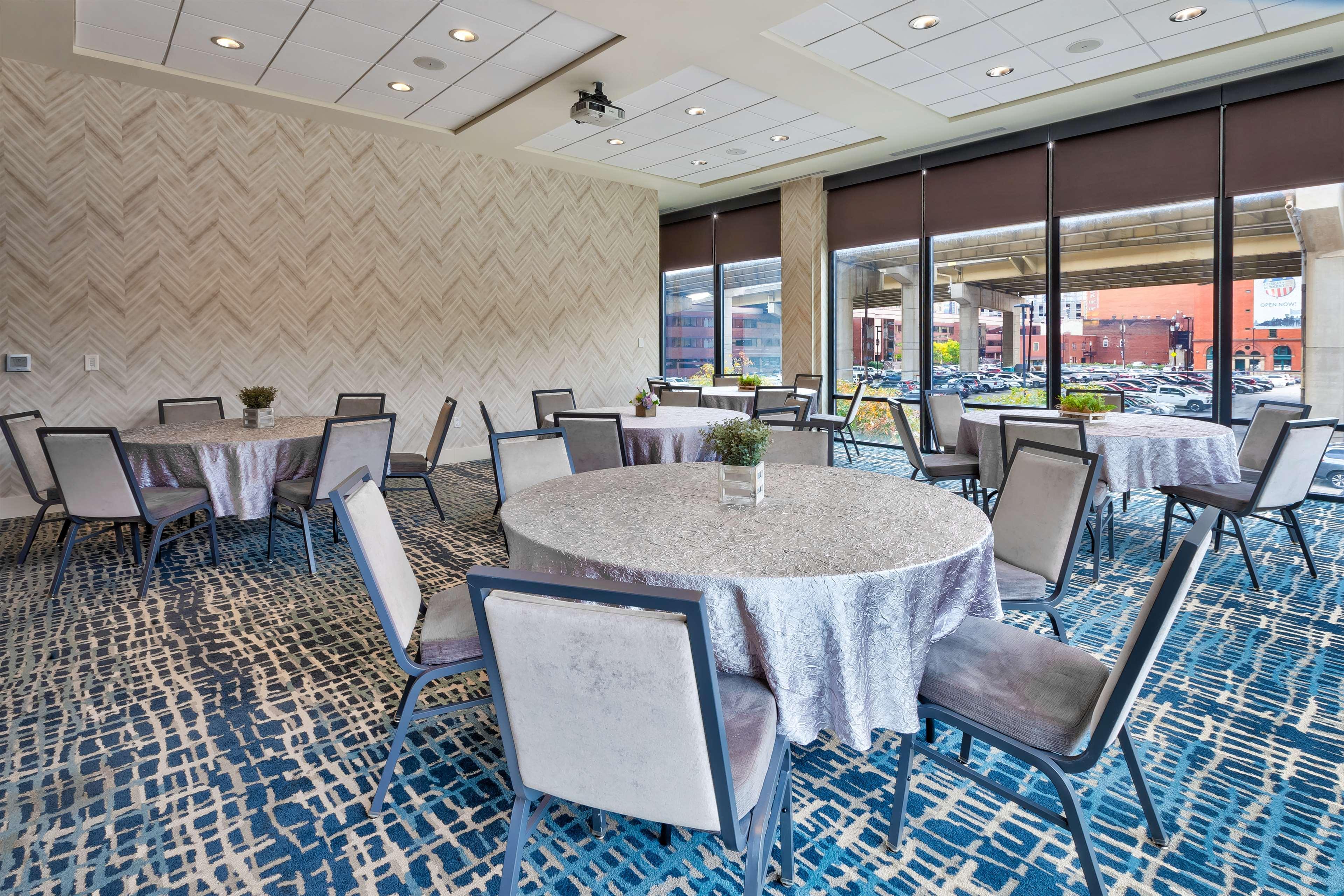 Homewood Suites By Hilton Pittsburgh Downtown Exterior photo