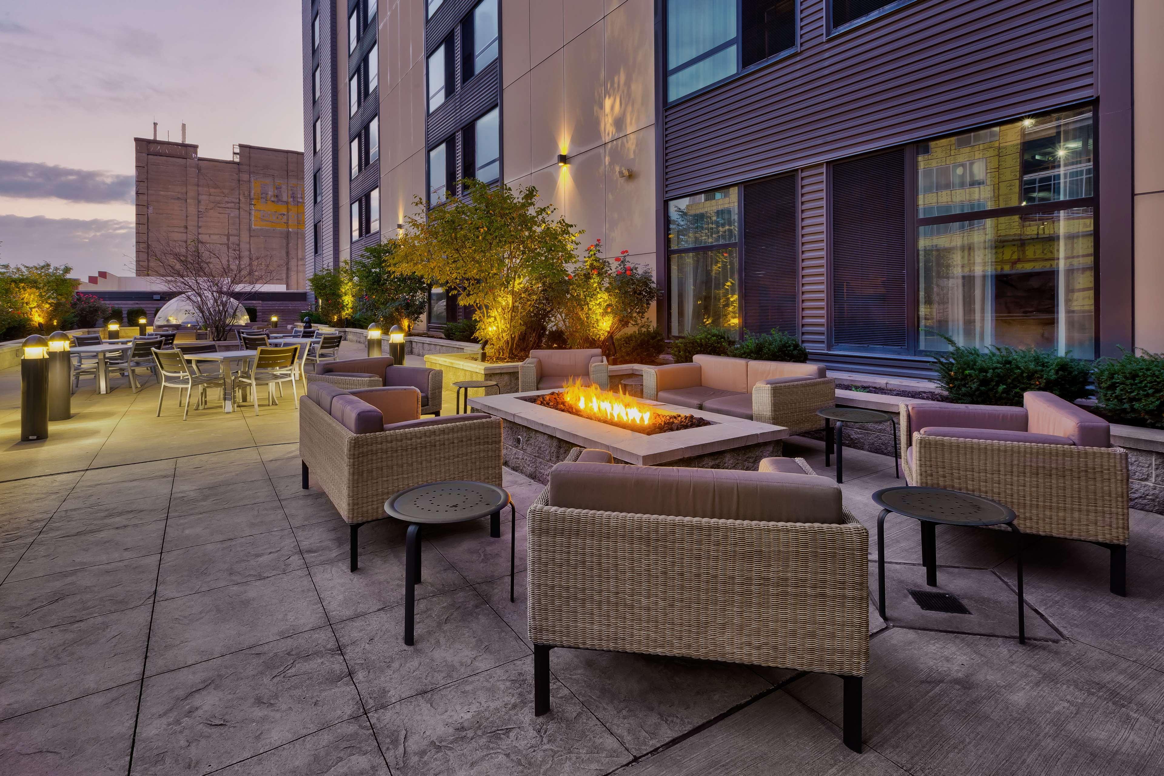 Homewood Suites By Hilton Pittsburgh Downtown Exterior photo