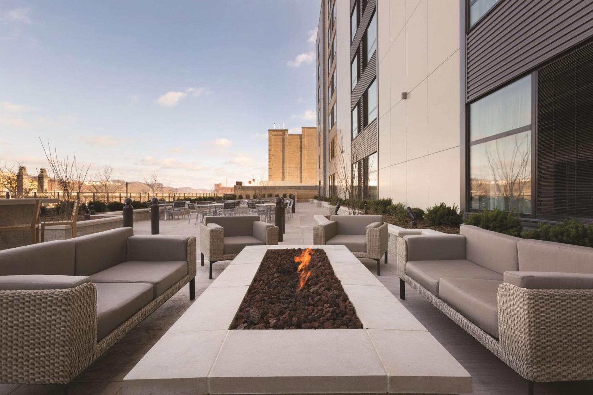 Homewood Suites By Hilton Pittsburgh Downtown Exterior photo